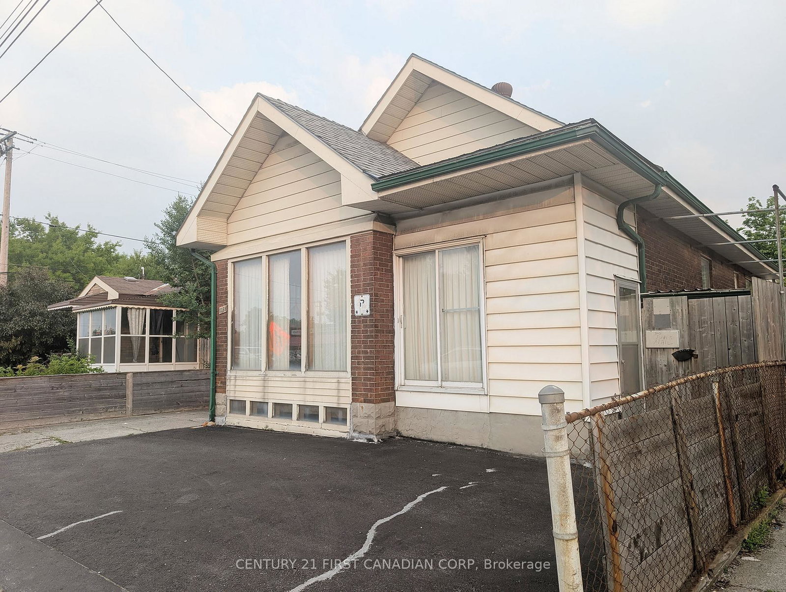 1169-oxford-street-e-london-east-ontario-x13231232