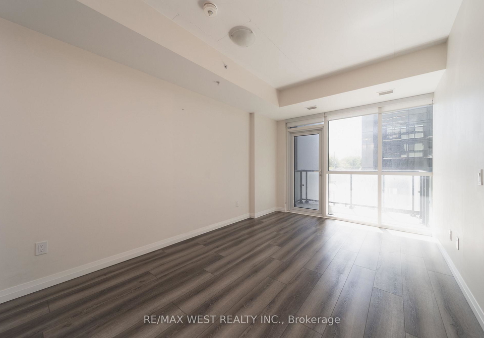 108-garment-street-kitchener-ontario-x13231238