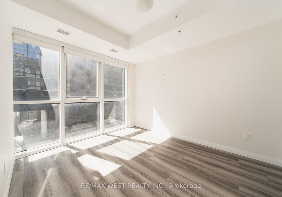 108-garment-street-kitchener-ontario-x13231238