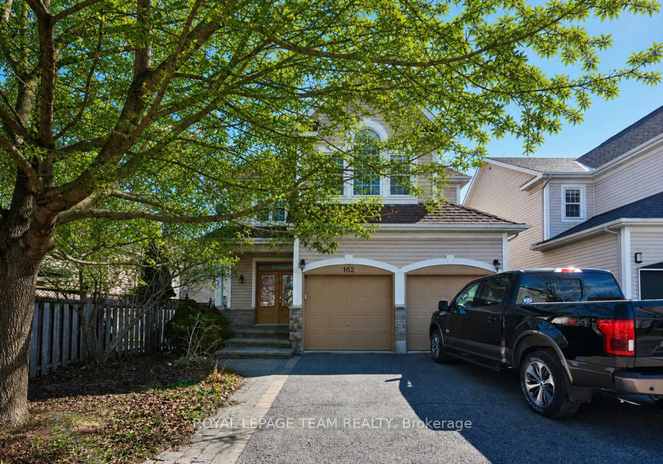 162-redcliff-avenue-ottawa-ontario-x13231480