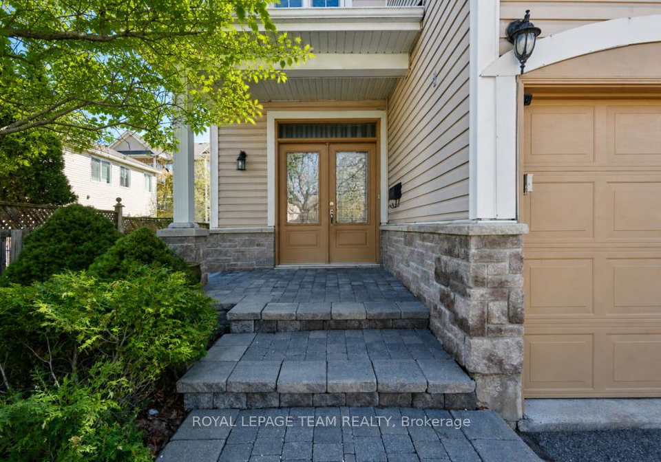 162-redcliff-avenue-ottawa-ontario-x13231480
