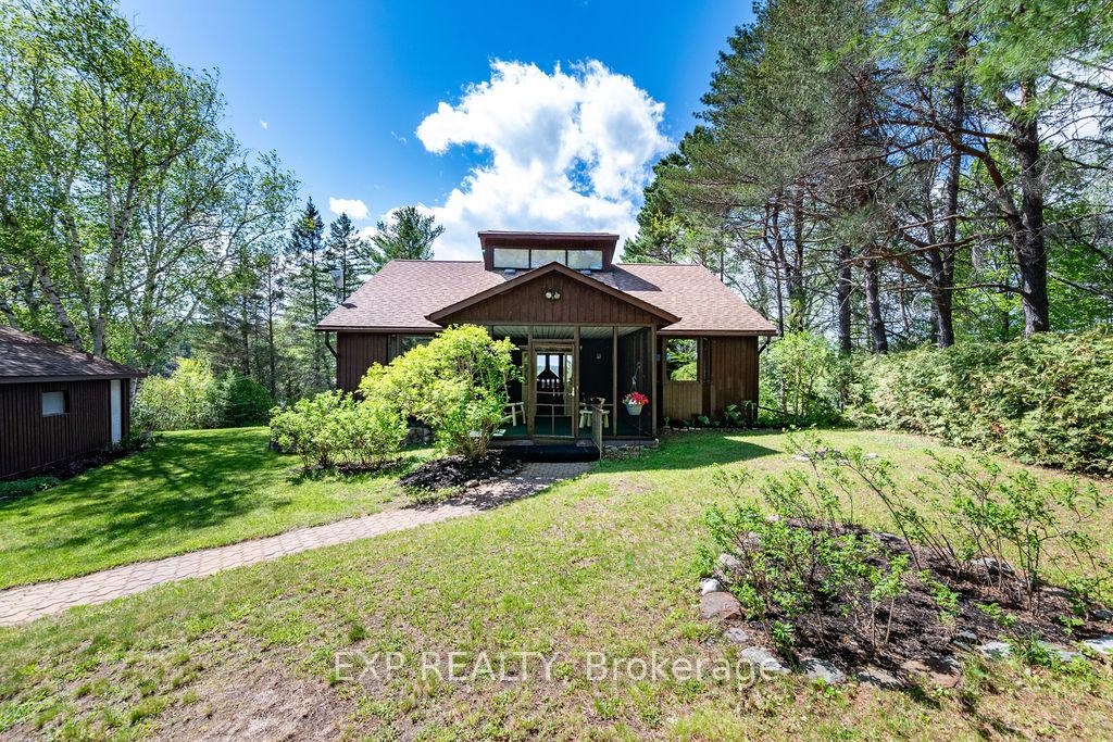 56-lefty-lane-whitewater-region-ontario-x13231636