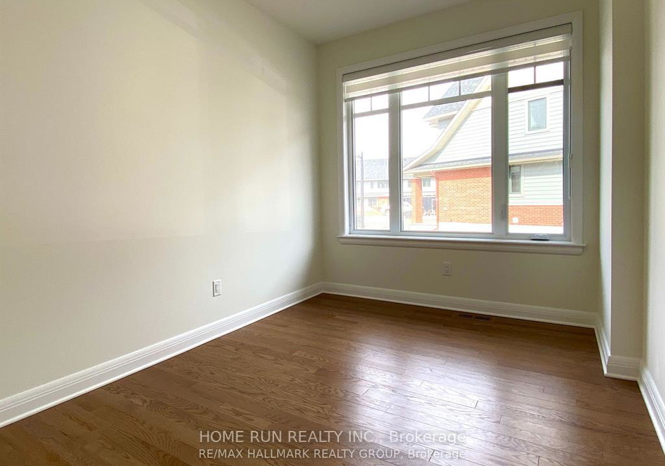 25-kinver-private-ottawa-ontario-x13231680