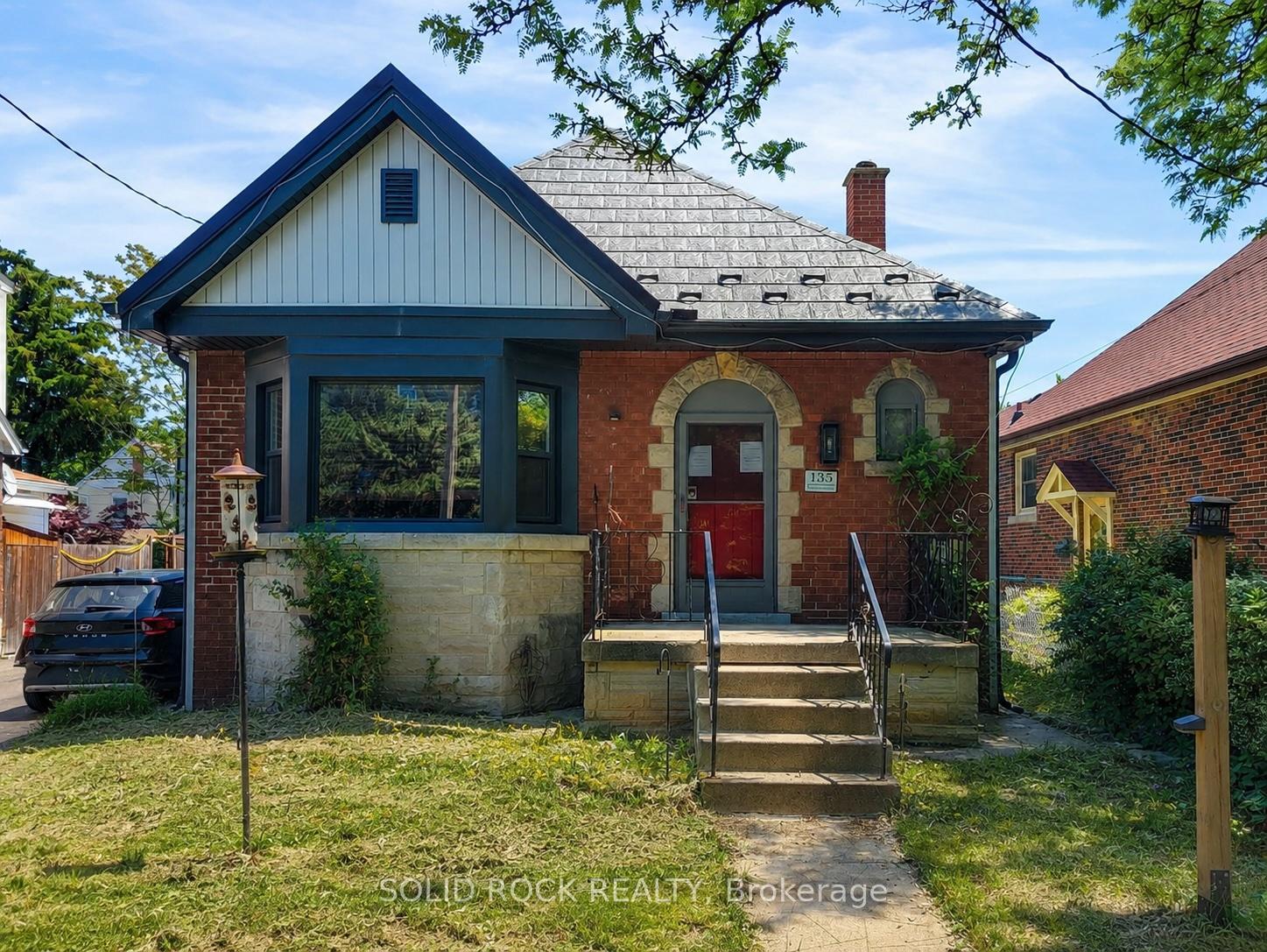 135-wexford-avenue-s-hamilton-ontario-x13231812