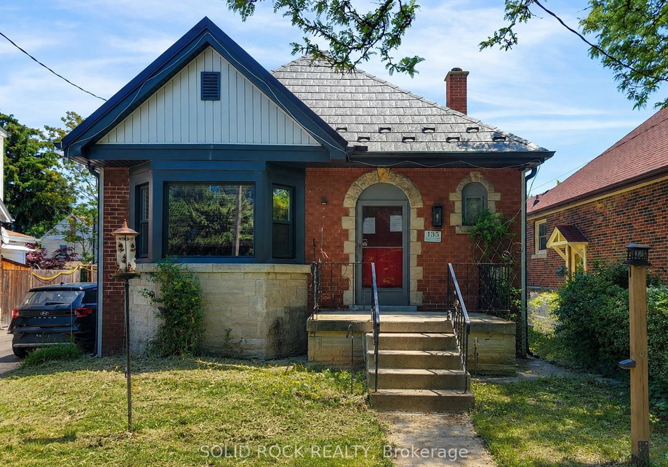 135-wexford-avenue-s-hamilton-ontario-x13231812