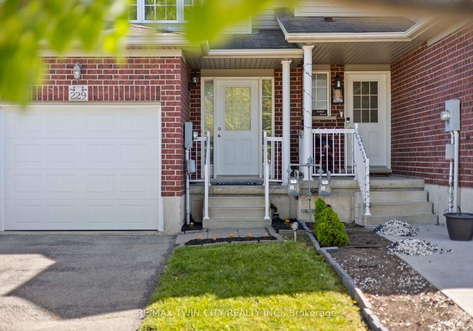 229-parkvale-drive-kitchener-ontario-x13231922