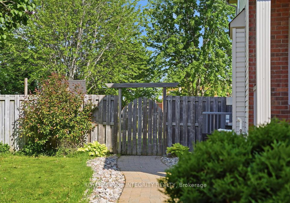 1067-rocky-harbour-crescent-ottawa-ontario-x13232068