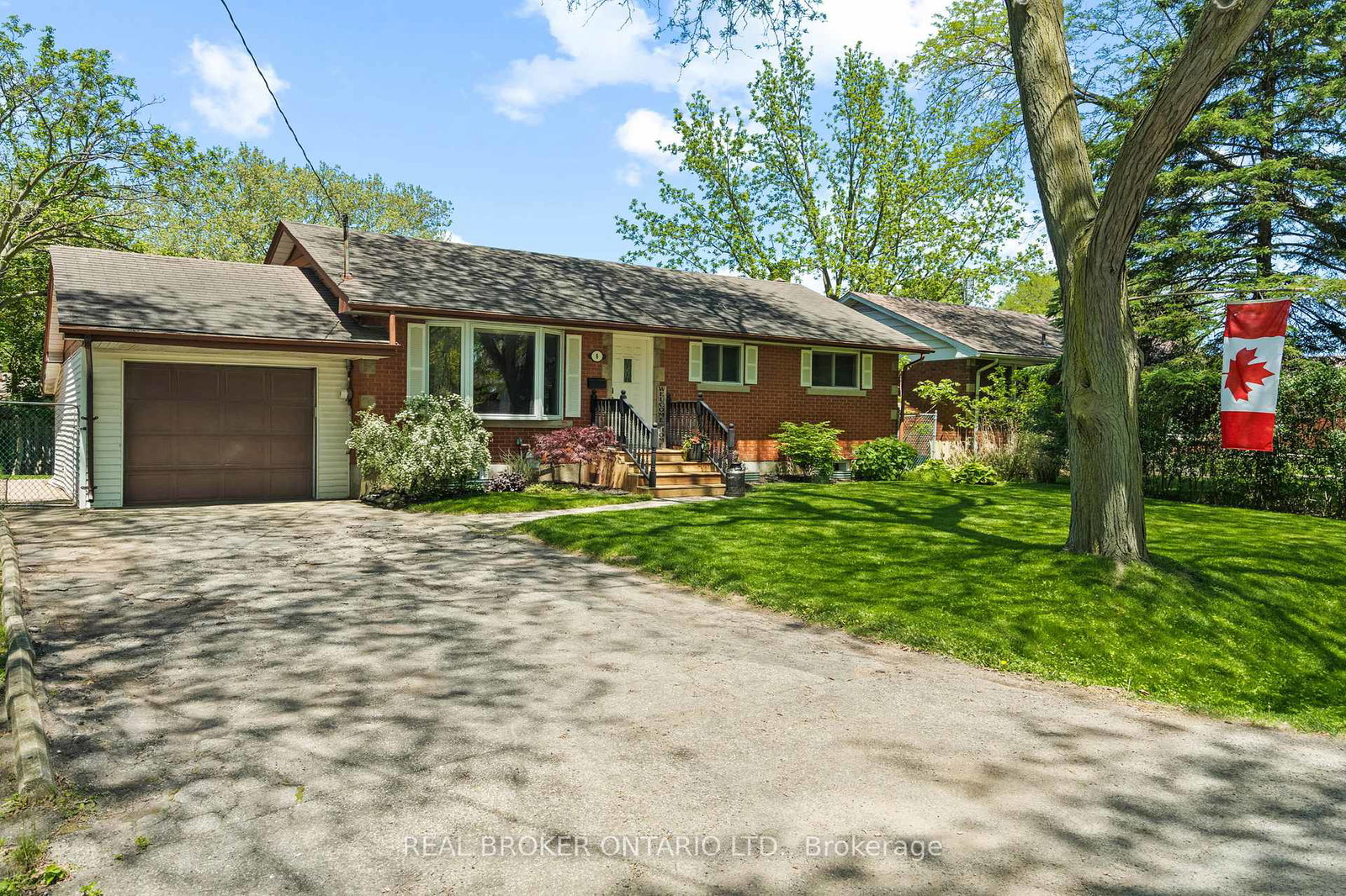 8-goldsmith-avenue-st-catharines-ontario-x13232244