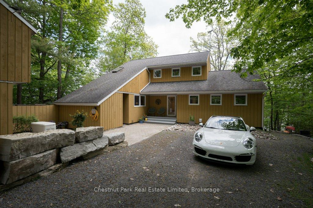 347-prinyers-cove-crescent-prince-edward-county-ontario-x13232288
