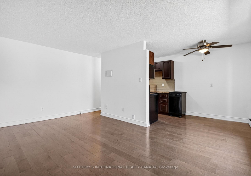 81-charlton-avenue-e-hamilton-ontario-x13232684