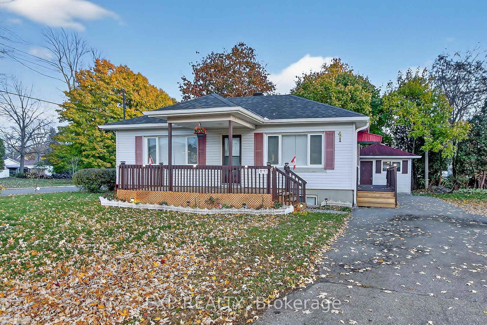 41-hwy-5-w-street-south-dundas-ontario-x13232700