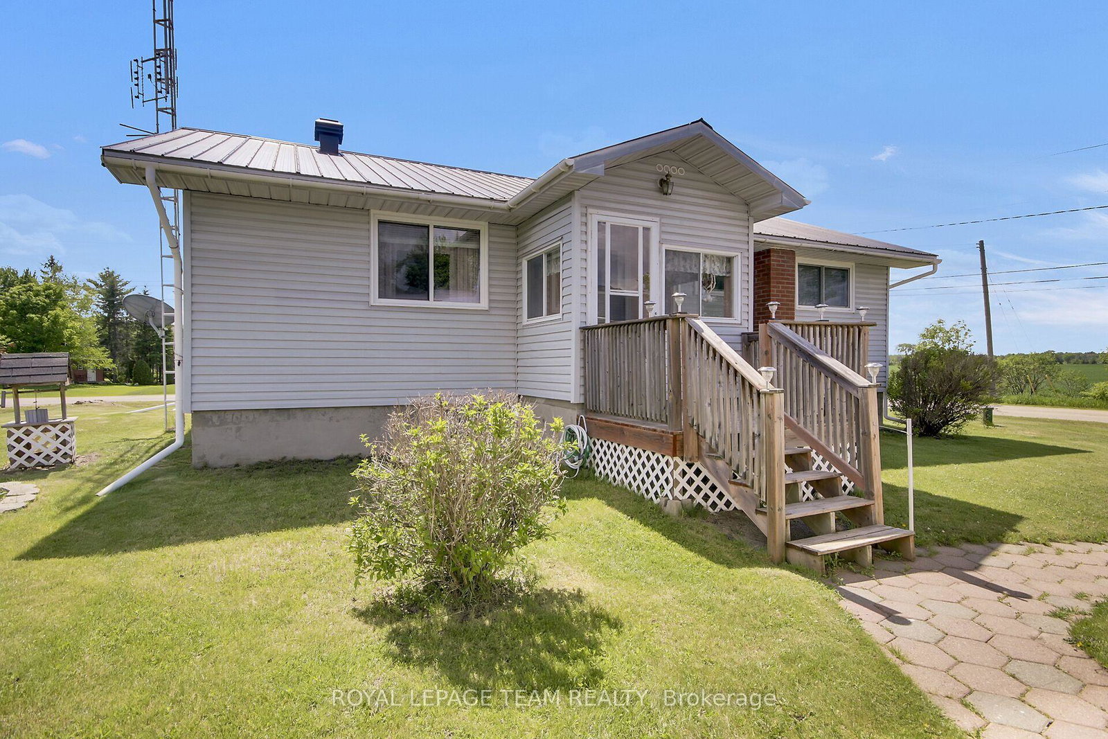 929-munro-drive-mcnabbraeside-ontario-x13232878