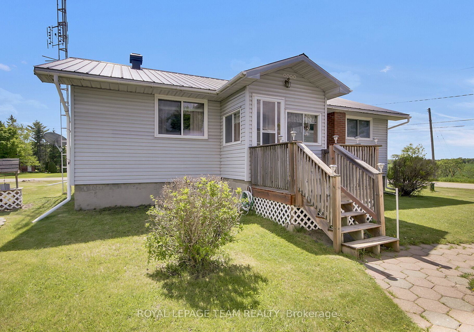 929-munro-drive-mcnabbraeside-ontario-x13232878