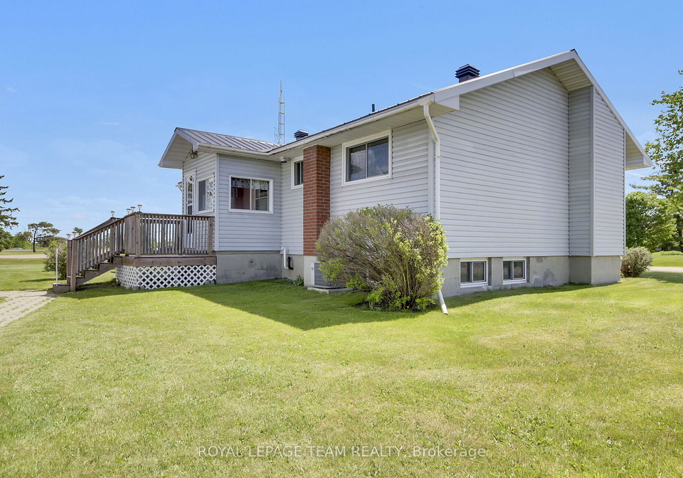 929-munro-drive-mcnabbraeside-ontario-x13232878