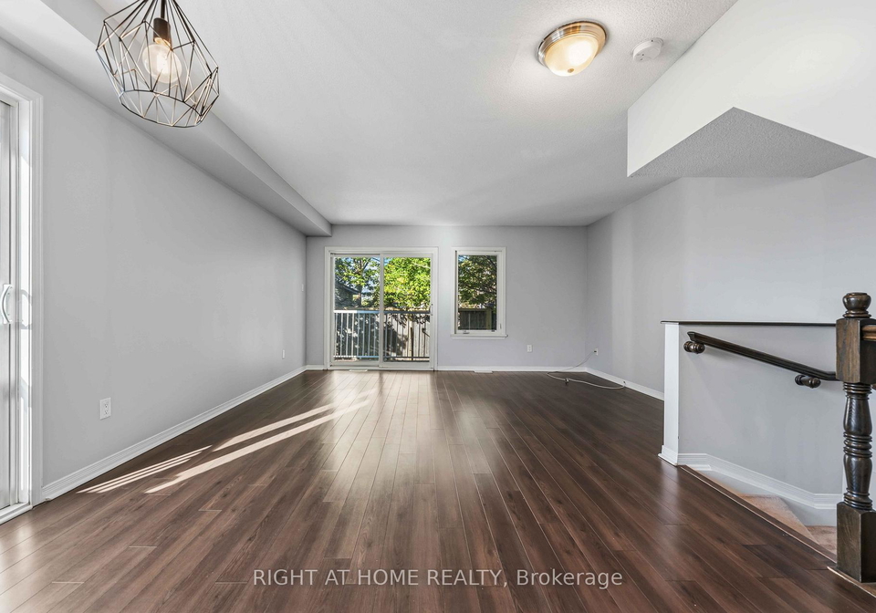 227-keltie-private-ottawa-ontario-x13232906