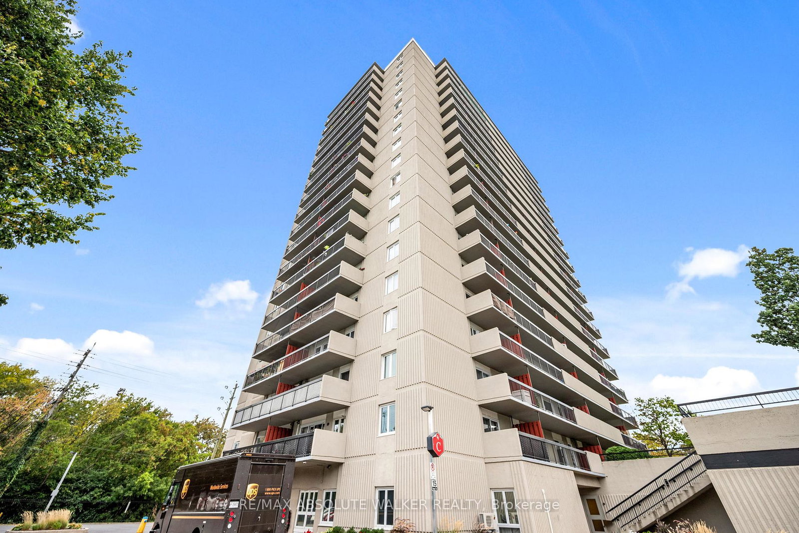 158c-mcarthur-avenue-ottawa-ontario-x13233158