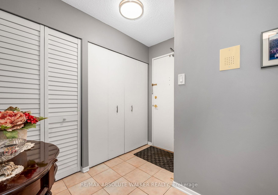 158c-mcarthur-avenue-ottawa-ontario-x13233158