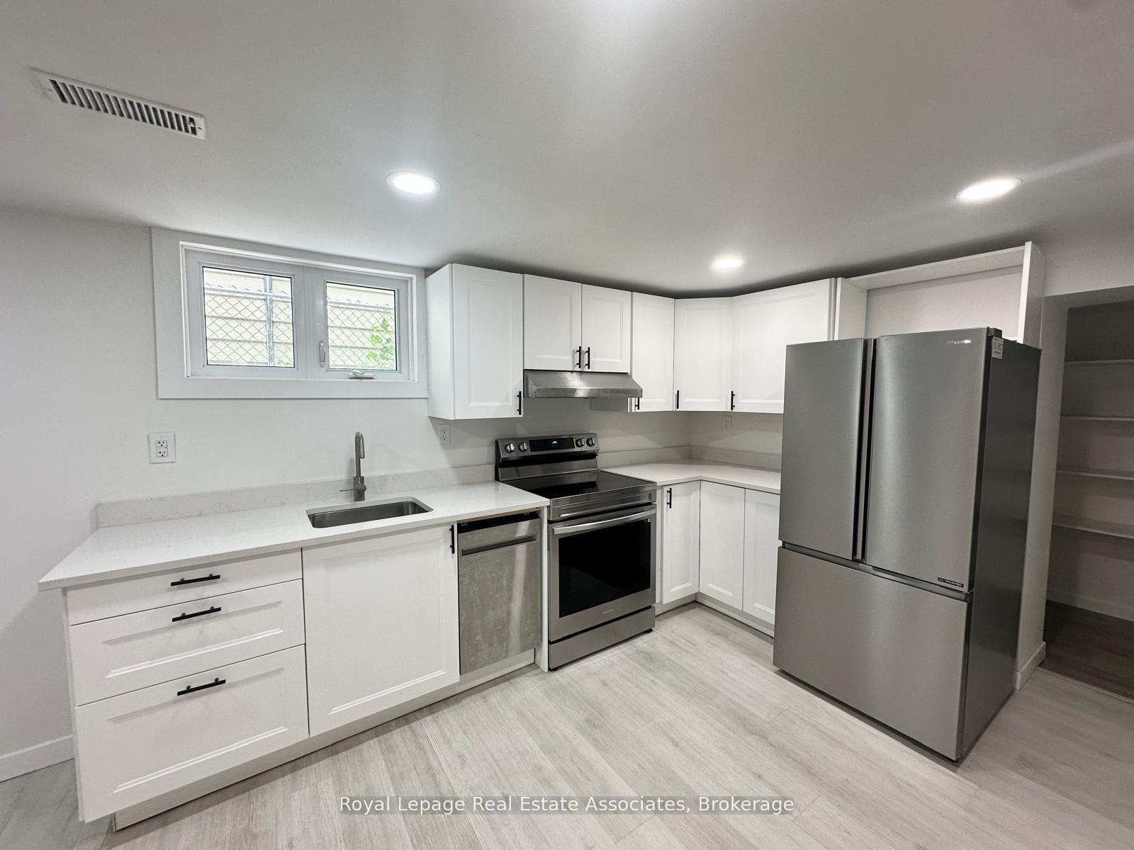 377-jackson-street-w-hamilton-ontario-x13233348