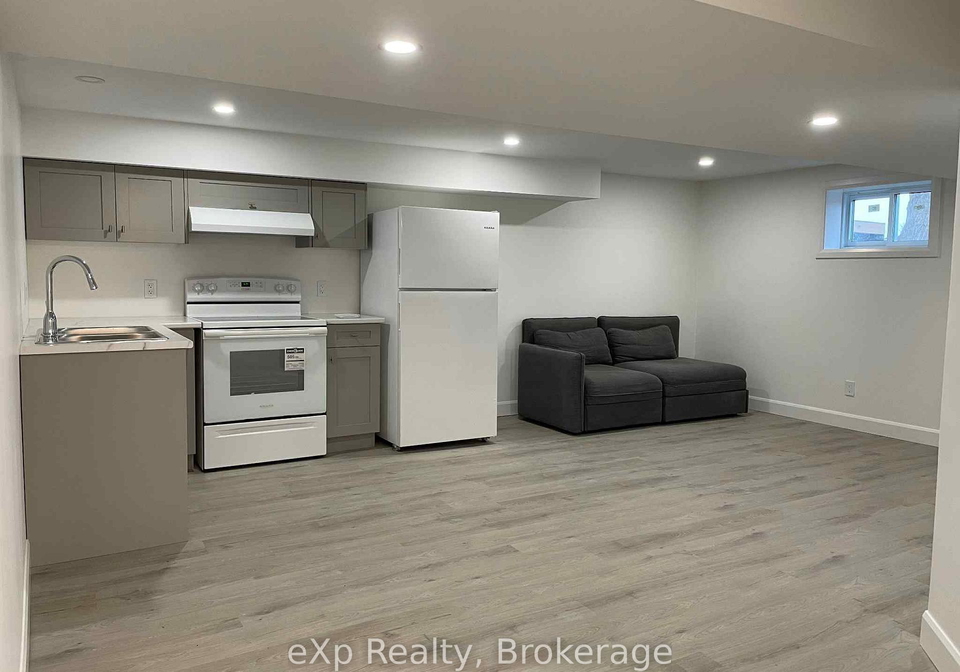 536-dundas-street-e-belleville-ontario-x13233426