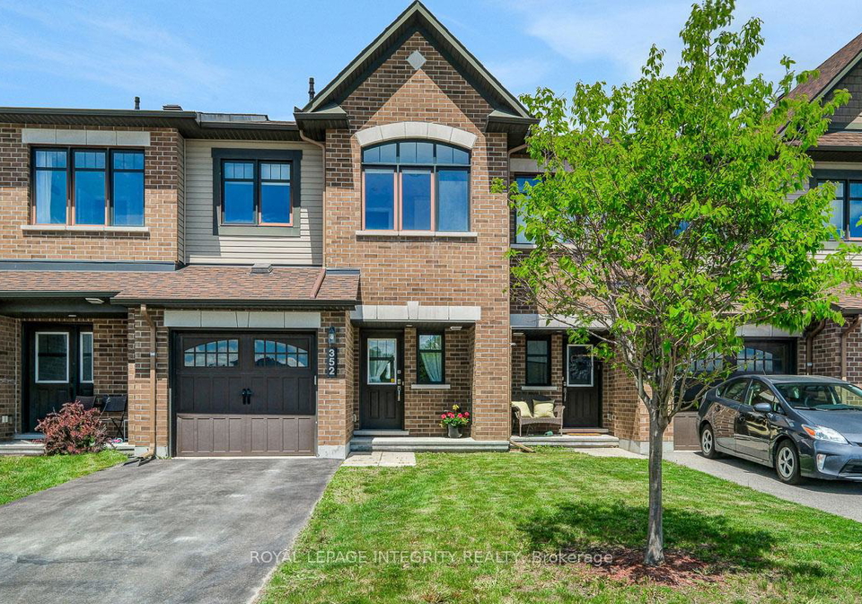 352-axis-way-ottawa-ontario-x13233466