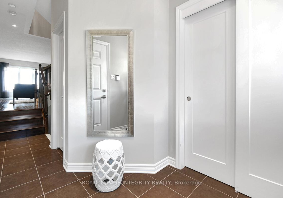 352-axis-way-ottawa-ontario-x13233466