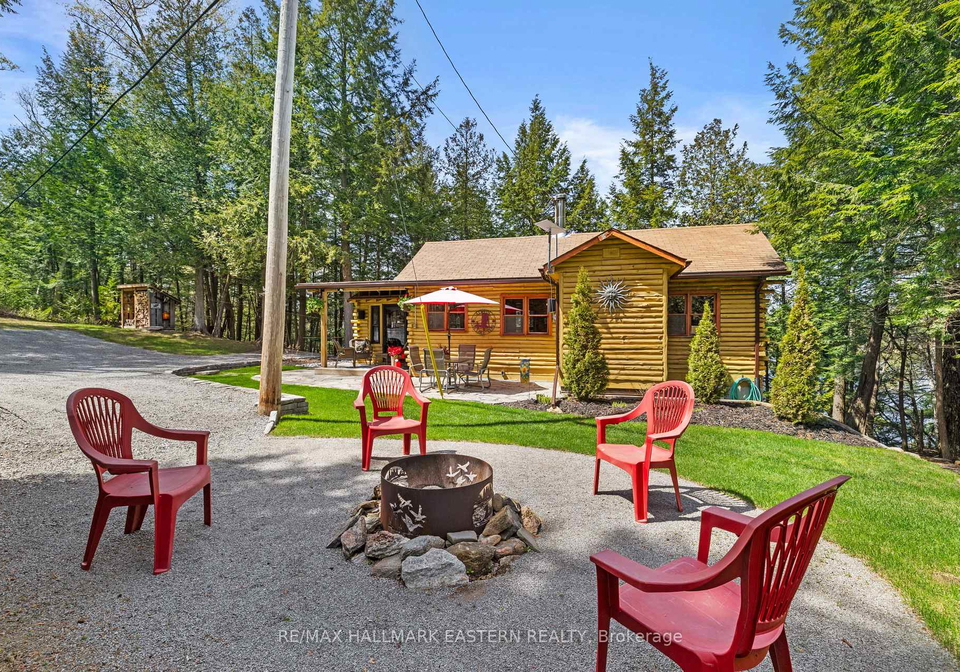 50-fire-route-328a-trent-lakes-ontario-x13233548