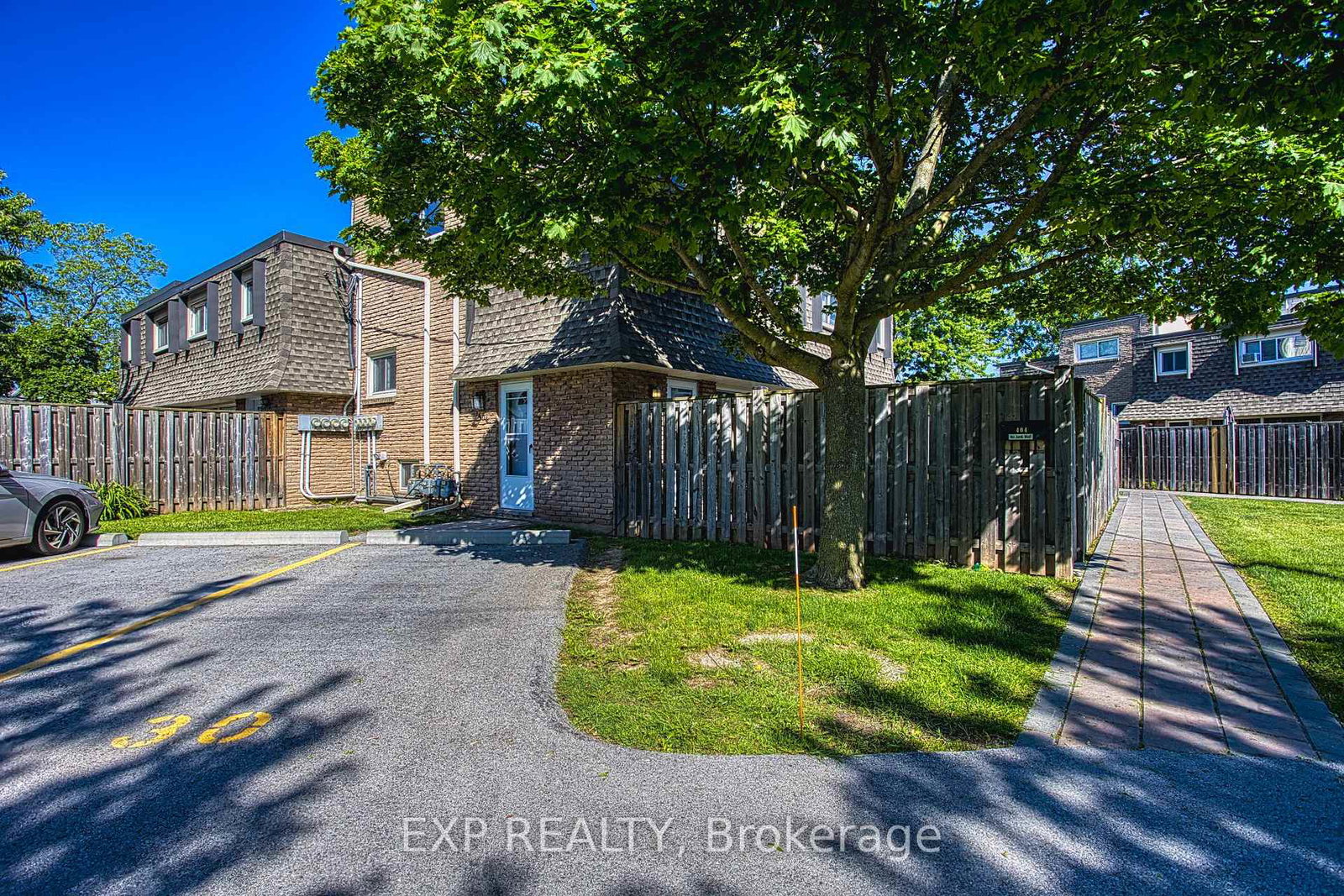 7-viking-court-grimsby-ontario-x13233572
