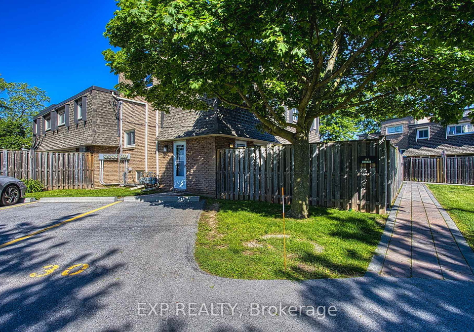 7-viking-court-grimsby-ontario-x13233572