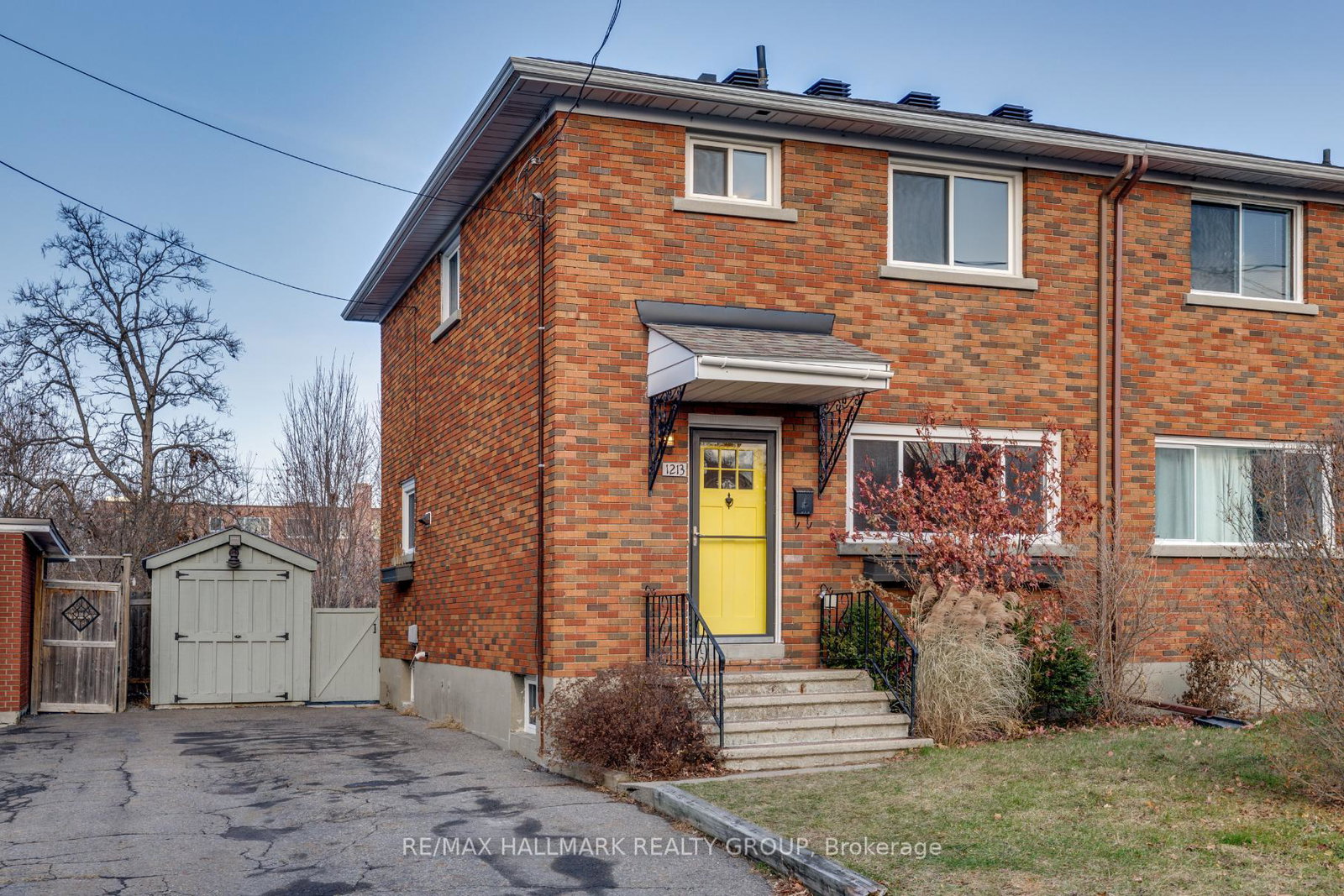 1213-emperor-avenue-ottawa-ontario-x13233706