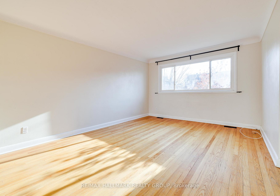 1213-emperor-avenue-ottawa-ontario-x13233706