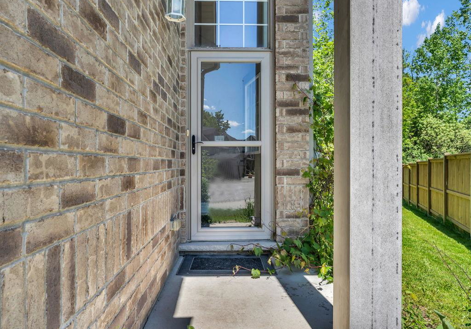 1052-loft-court-london-north-ontario-x13233726