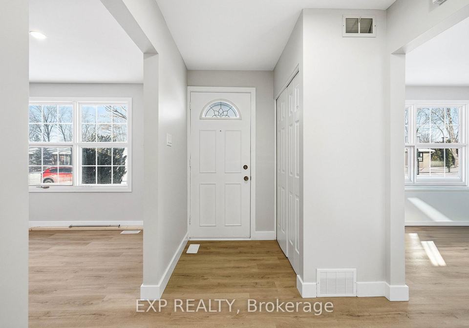 2158-fillmore-crescent-ottawa-ontario-x13234100