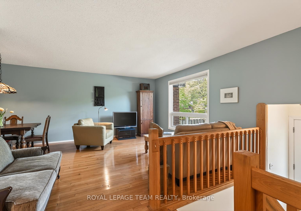 402-montfort-street-ottawa-ontario-x13234162