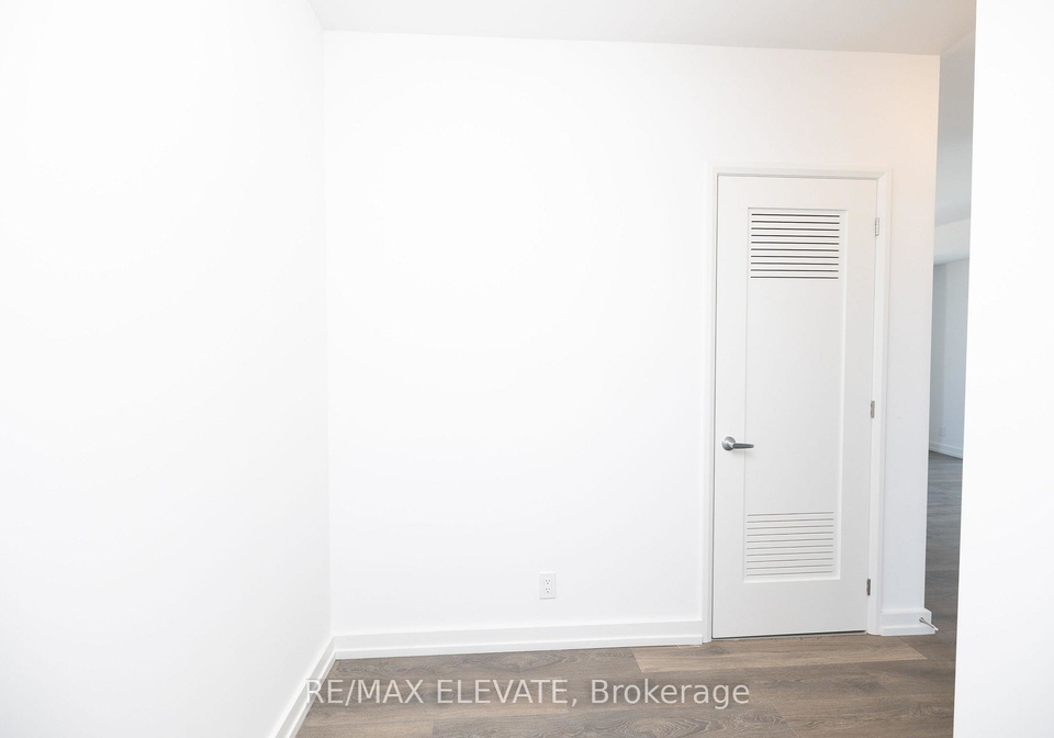 75-james-street-s-hamilton-ontario-x13234180