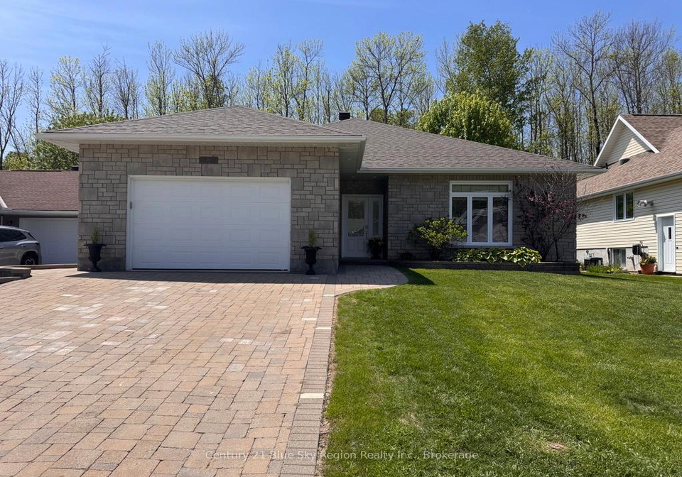 265-osprey-crescent-callander-ontario-x13234260