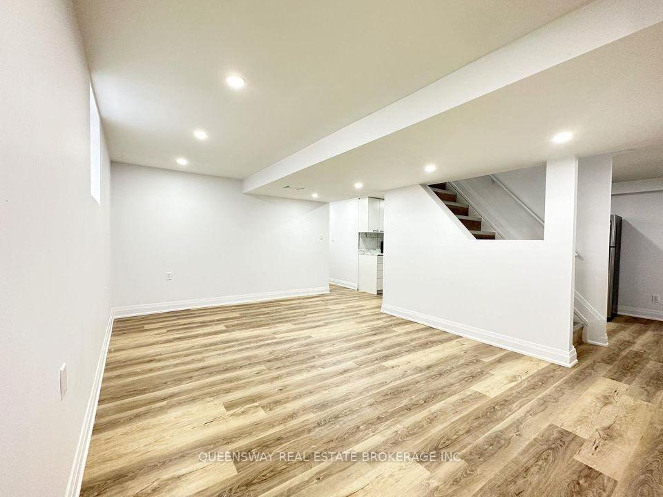 7-leaside-drive-welland-ontario-x13234464