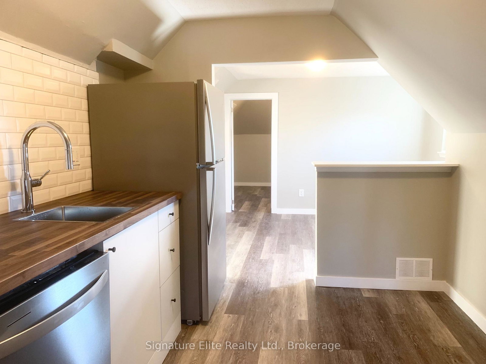 193-wentworth-street-n-hamilton-ontario-x13234732