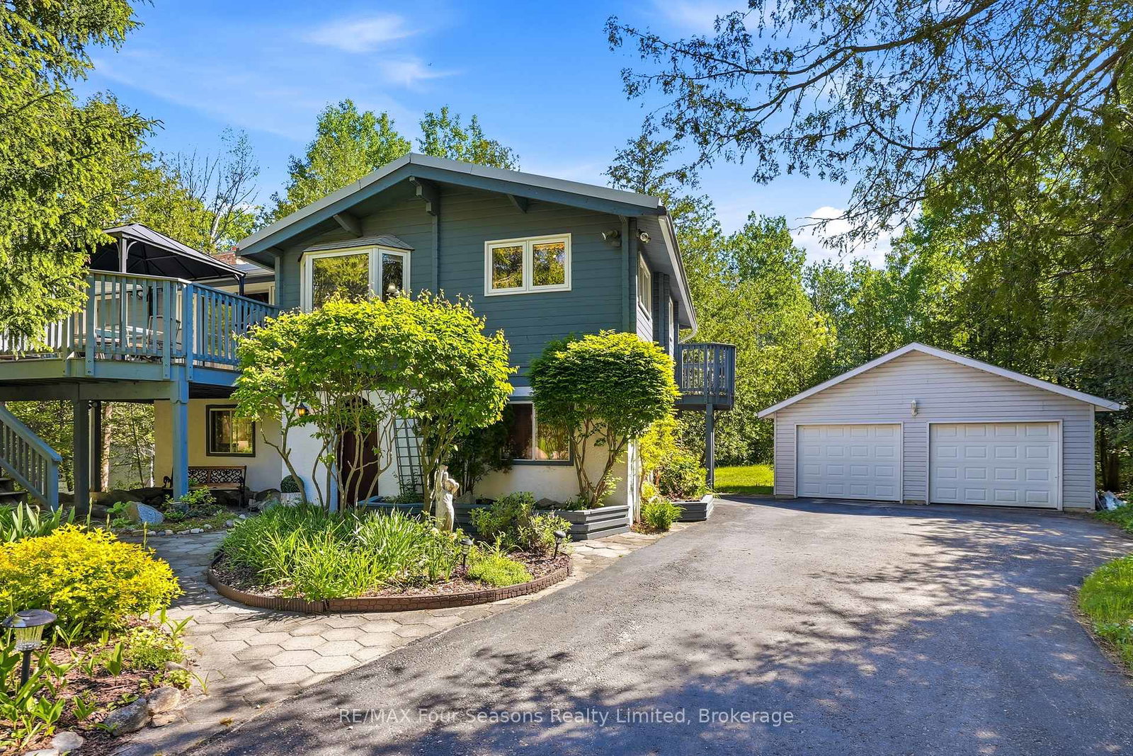 105-st-moritz-crescent-blue-mountains-ontario-x13235224