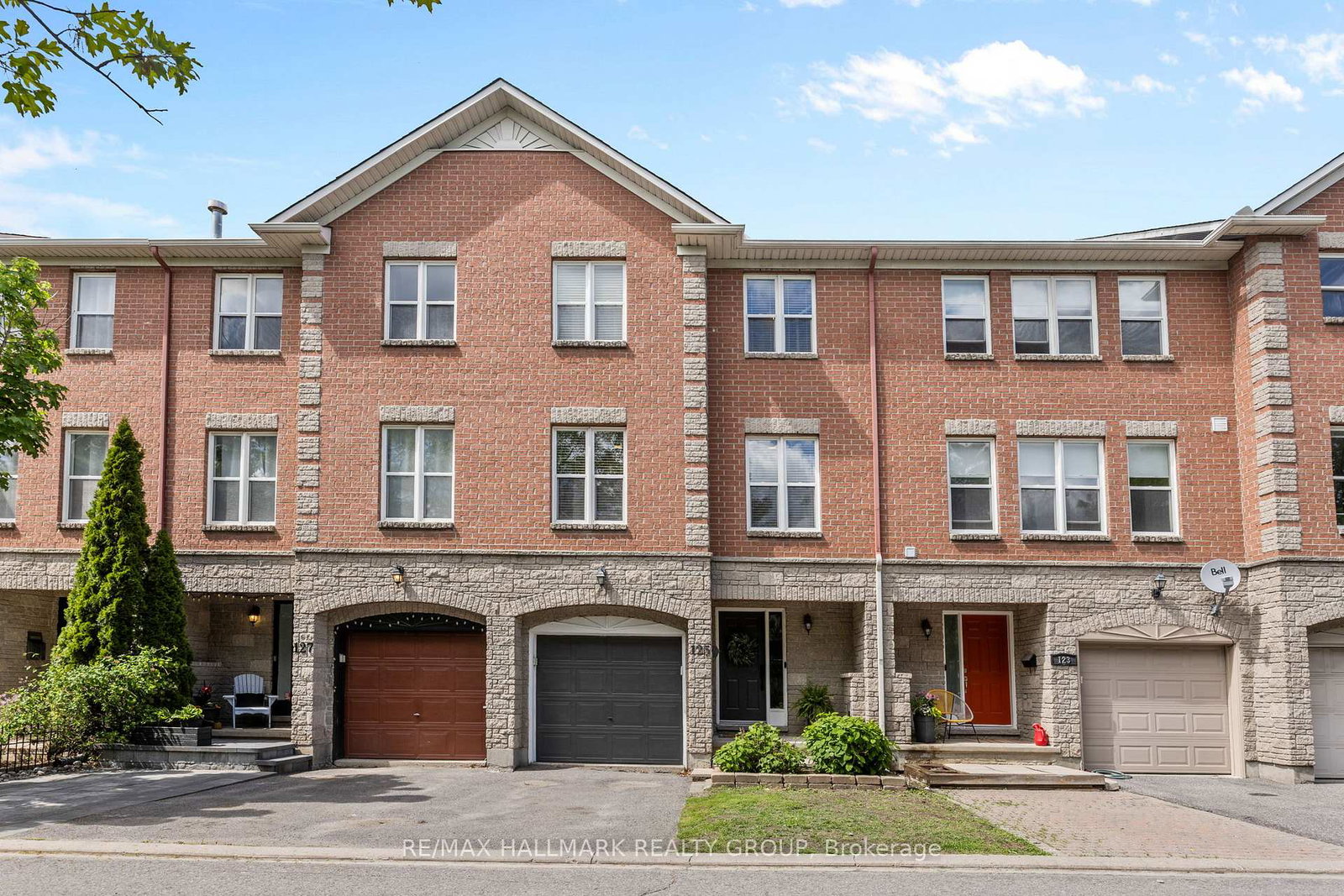 125-arcola-private-ottawa-ontario-x13235300