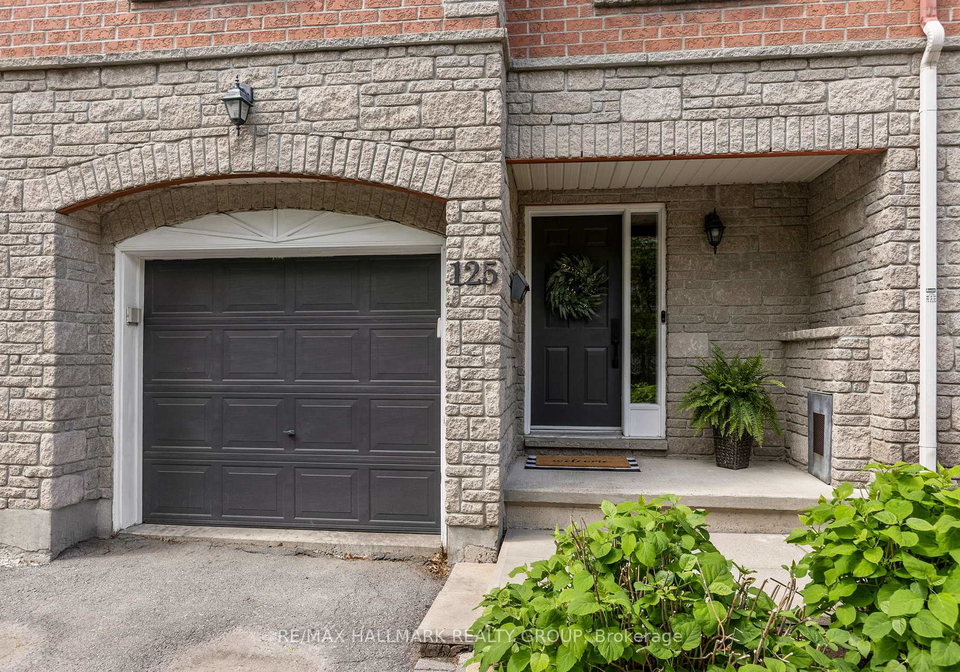 125-arcola-private-ottawa-ontario-x13235300