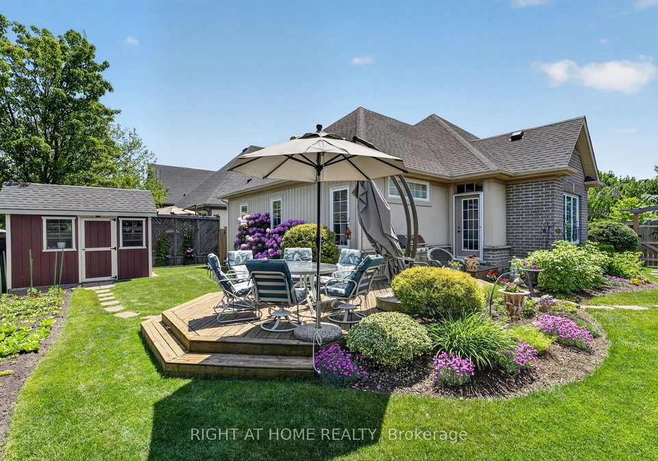2-seyval-place-niagara-on-the-lake-ontario-x13235330