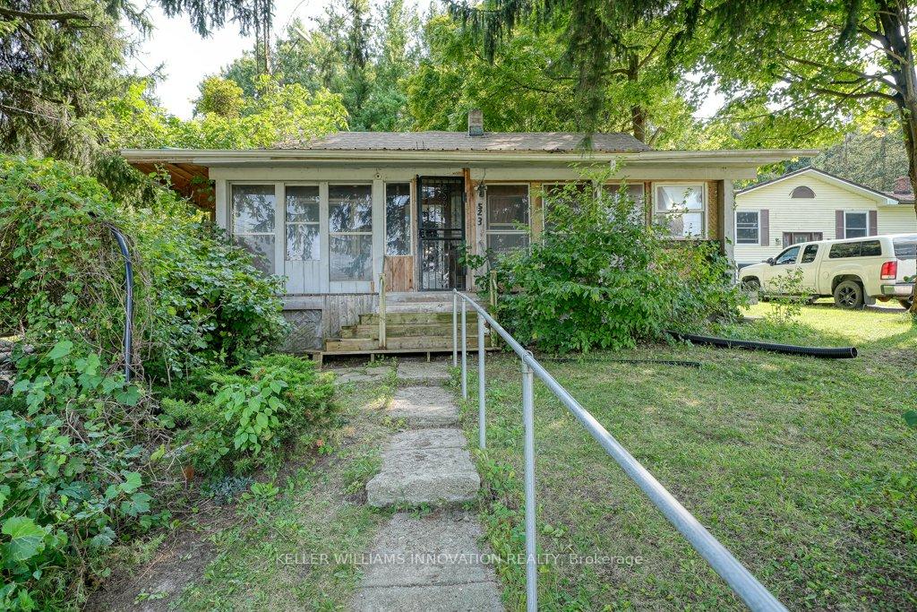 963640-road-96-zorra-ontario-x13235428