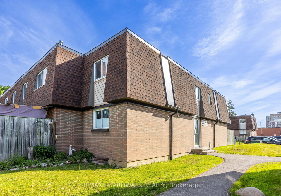 392-garden-glen-private-ottawa-ontario-x13235460