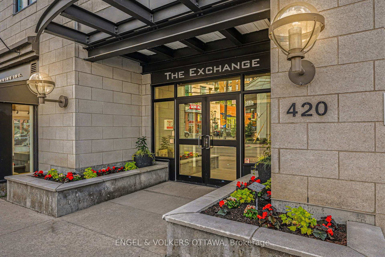 420-berkley-avenue-ottawa-ontario-x13235796