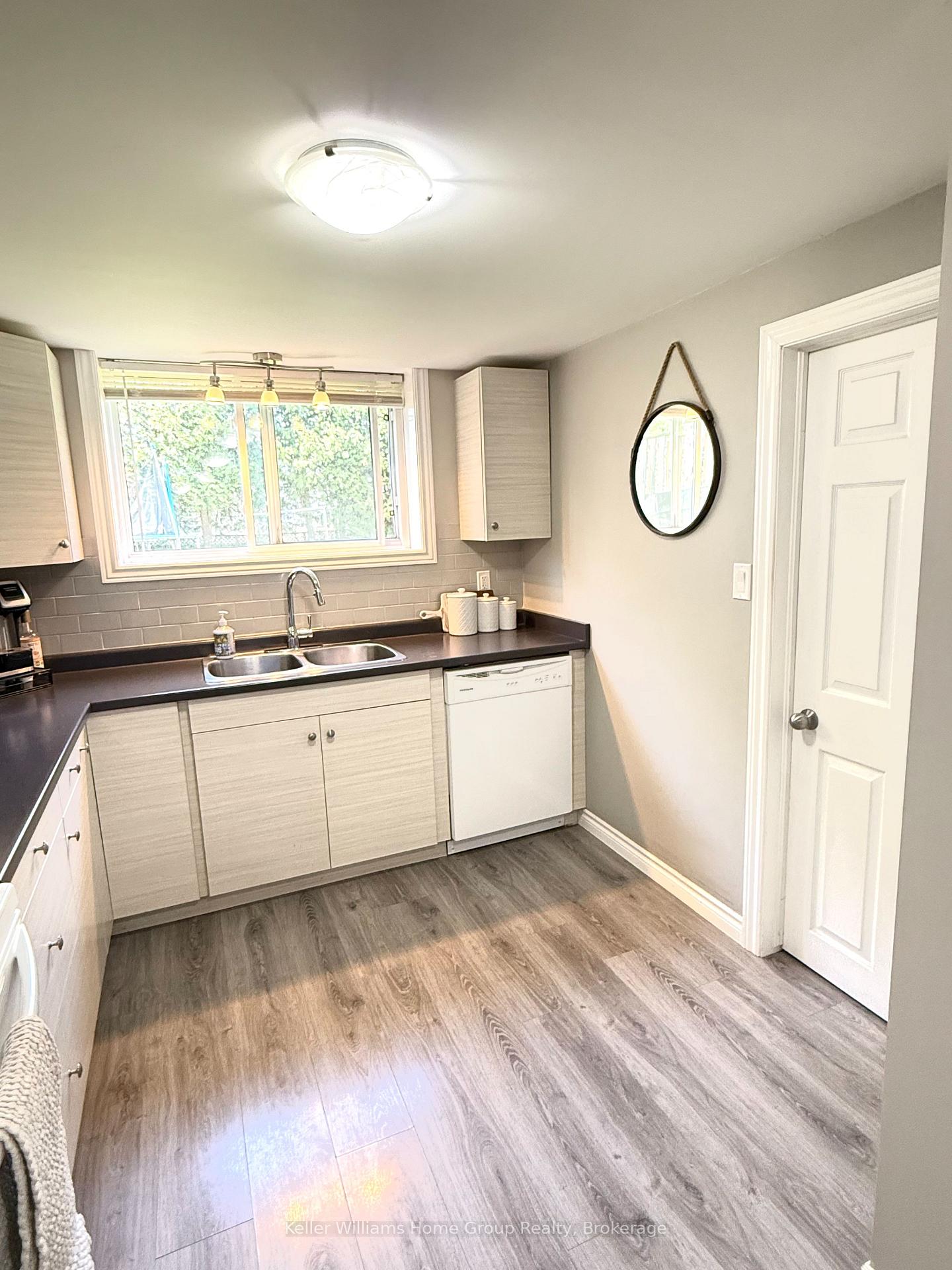 677-perry-street-centre-wellington-ontario-x13235850