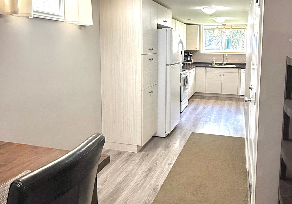 677-perry-street-centre-wellington-ontario-x13235850