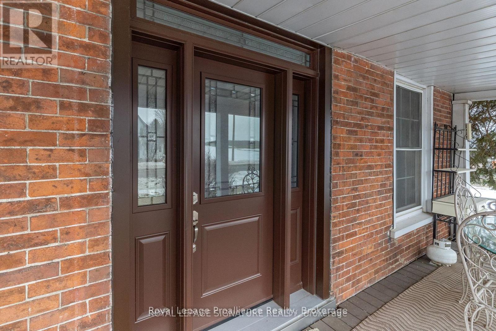 1818-county-12-road-prince-edward-county-ontario-x13235858