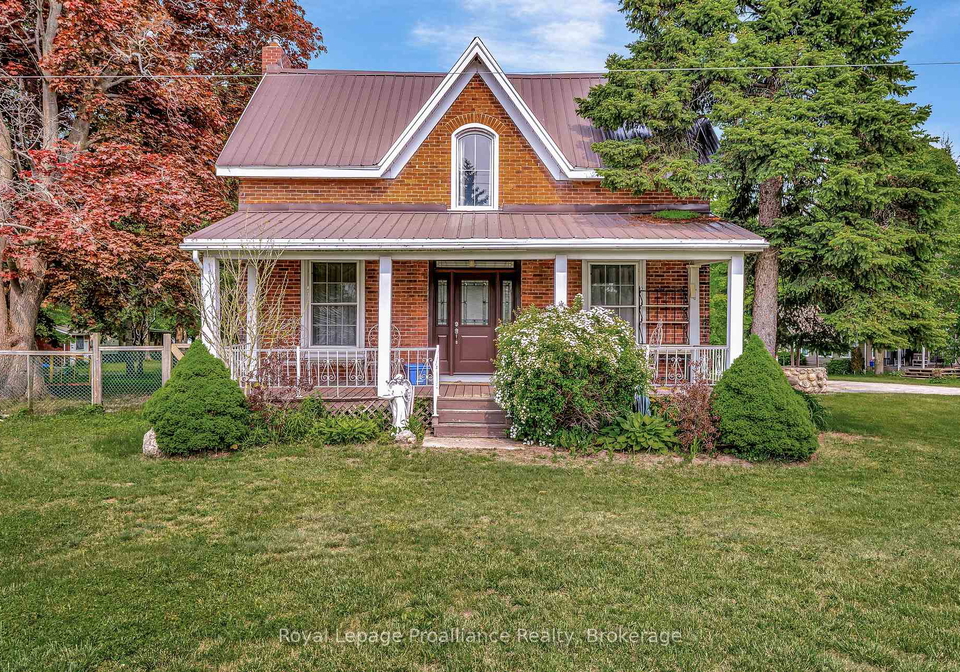 1818-county-12-road-prince-edward-county-ontario-x13235858