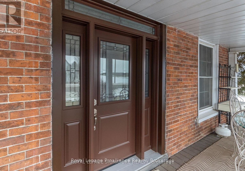 1818-county-12-road-prince-edward-county-ontario-x13235858