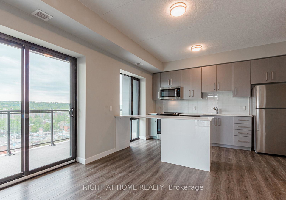 15-queen-street-s-hamilton-ontario-x13235956